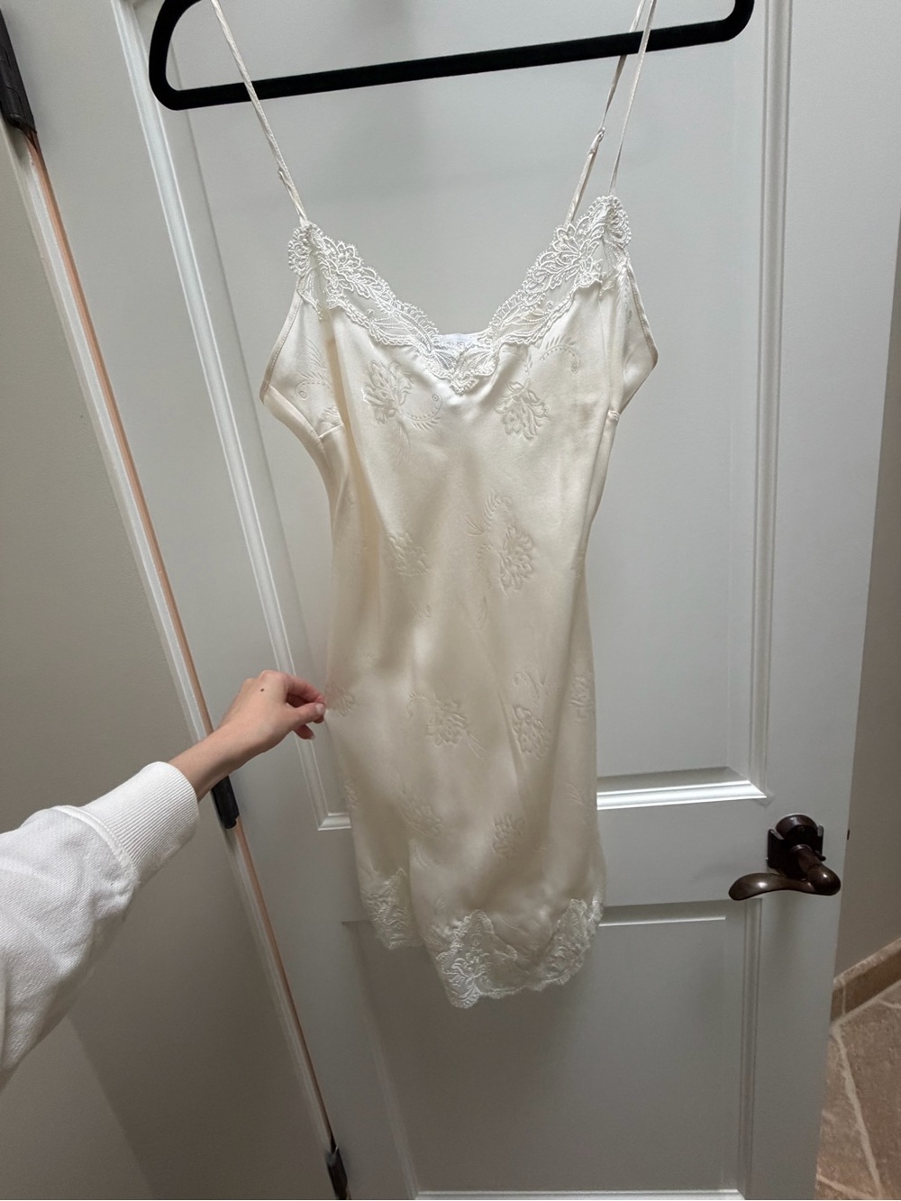 Lise Charmel Ivory Silk Jacquard Lace Chemise Nightgown FR 40 US S